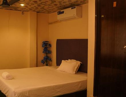 Premium Couple Suite