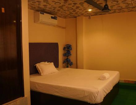 Premium Couple Suite